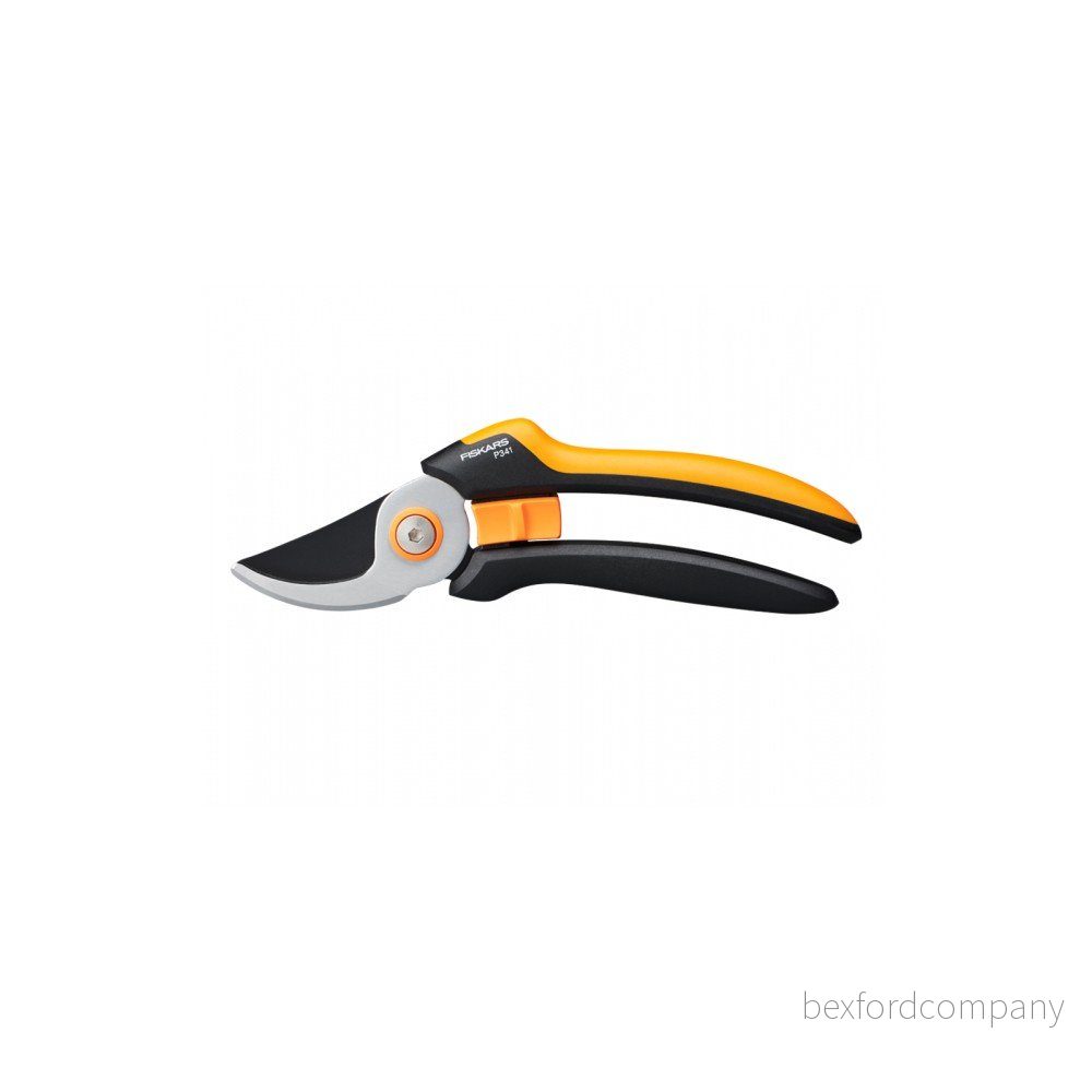 Černé ocelové dvousečné nůžky Fiskars Solid, délka 26,5 cm v:1378837 Černé ocelové dvousečné nůžky Fiskars Solid, délka 26,5 cm v:1378837