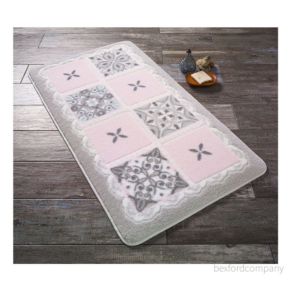 Růžová předložka do koupelny Confetti Bathmats Ceramic, 50 x 57 cm v:895890
