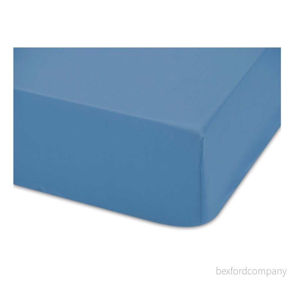 Tmavě modré bavlněné elastické prostěradlo Boheme Basic, šířka 135 cm v:974958