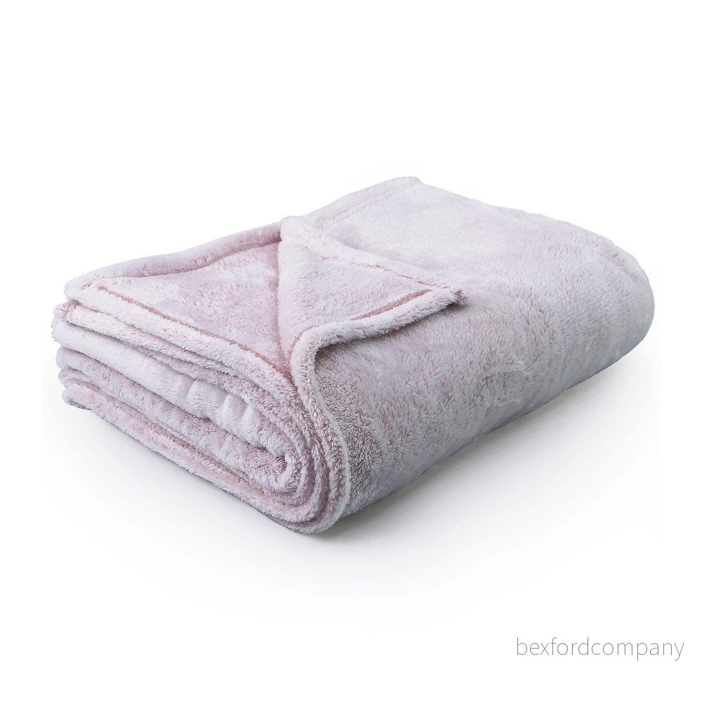 Světle růžová deka z mikrovlákna DecoKing Fluff Powderpink, 170 x 210 cm v:1261160