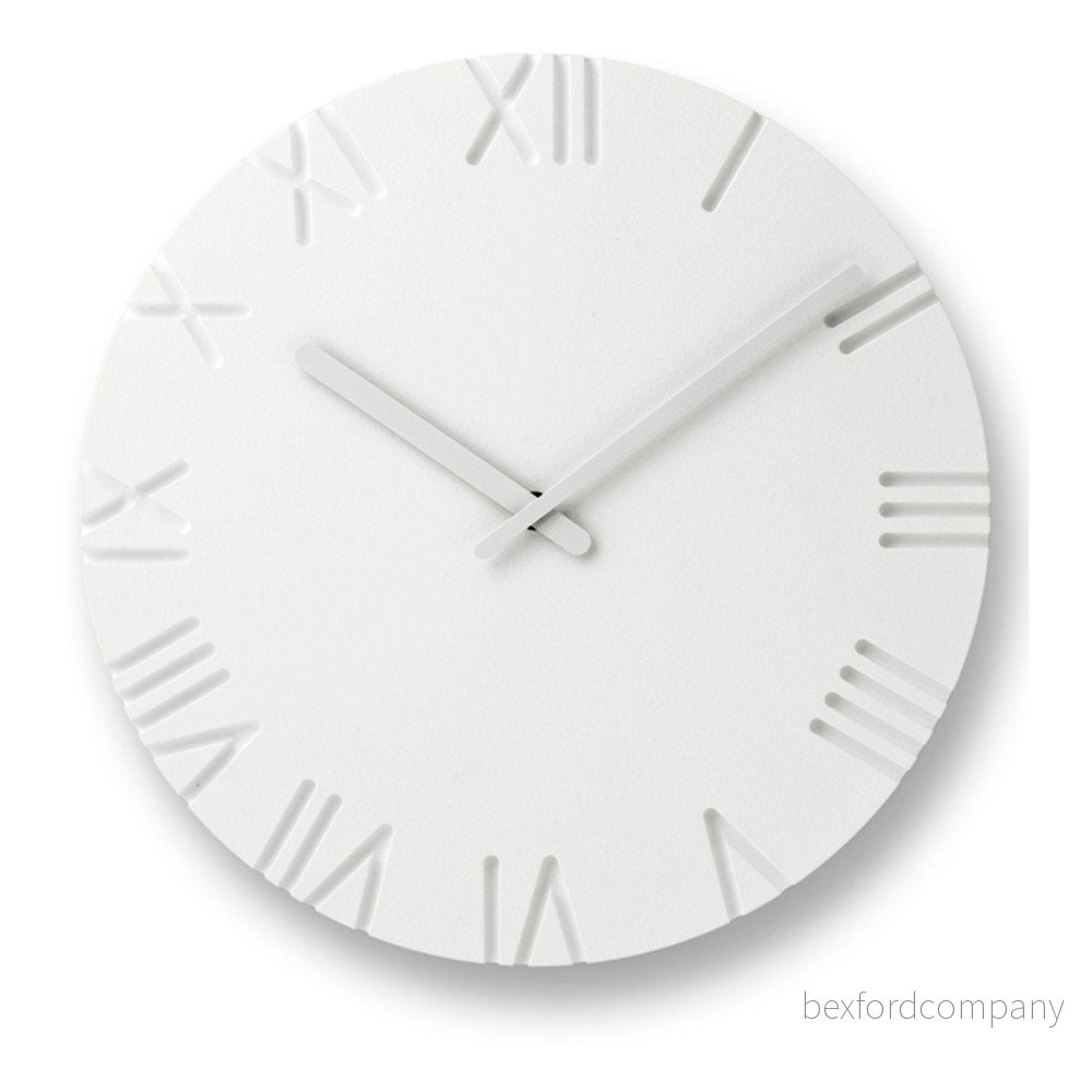 Bílé nástěnné hodiny s římskými číslicemi Lemnos Clock Carved, ⌀ 30,5 cm v:864656 Bílé nástěnné hodiny s římskými číslicemi Lemnos Clock Carved, ⌀ 30,5 cm v:864656