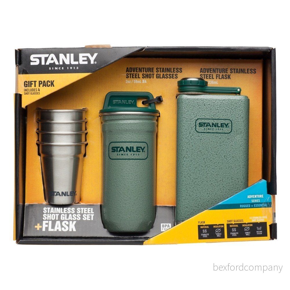 Sada 4 panáků se zeleným pouzdrem a butylkou Stanley Classic v:860756